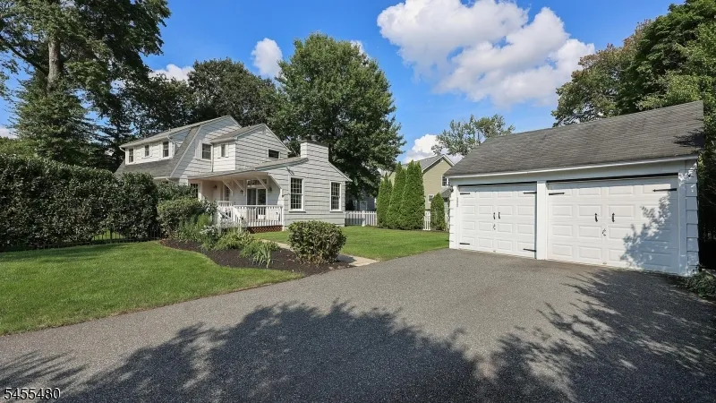 209 Midwood Pl Westfield Town, NJ 07090