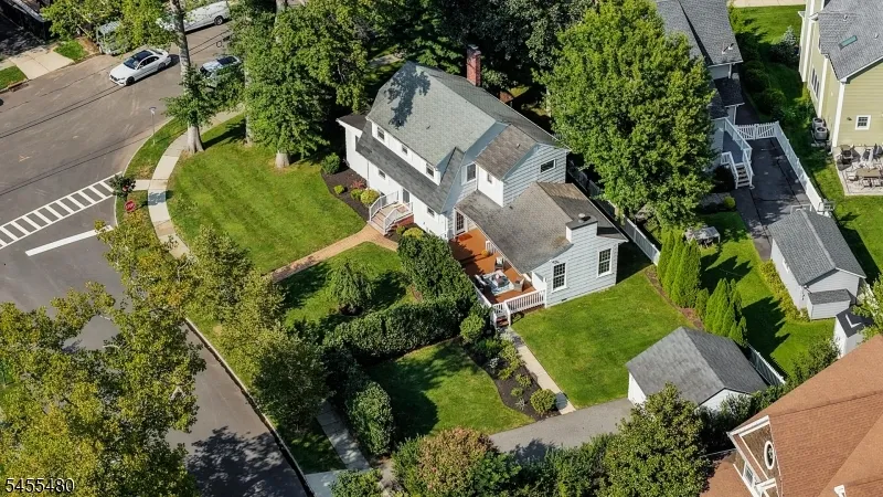 209 Midwood Pl Westfield Town, NJ 07090
