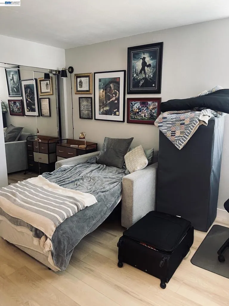 303 Adams St #109 Oakland, CA 94610