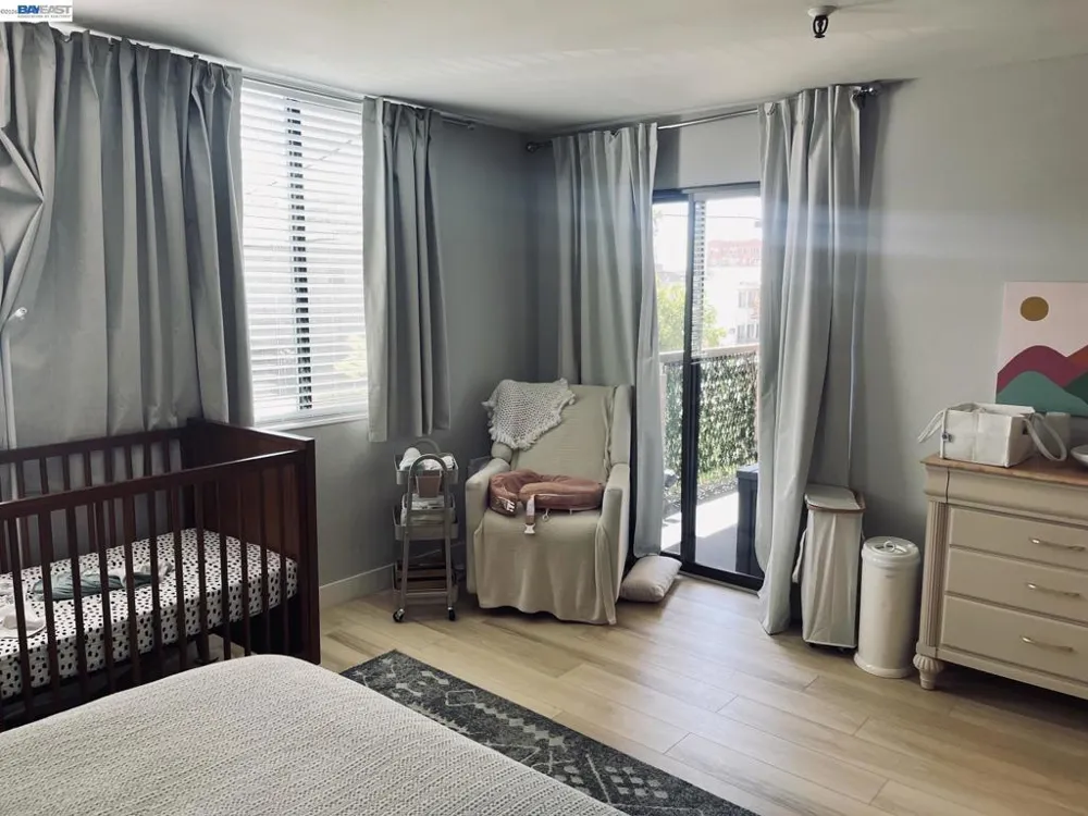 303 Adams St #109 Oakland, CA 94610