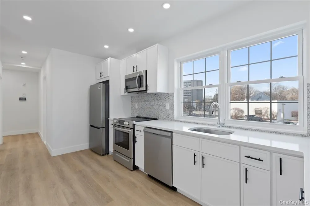9 Lagrange Avenue #APT 2 Poughkeepsie, NY 12603