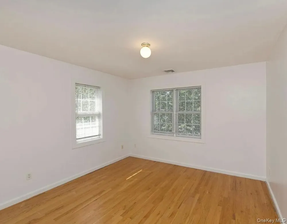 16A Inwood Road Port Washington, NY 11050