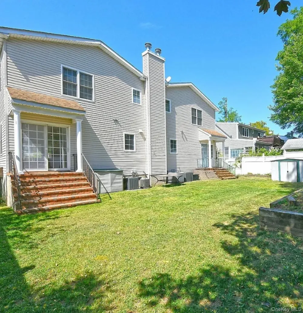 16A Inwood Road Port Washington, NY 11050