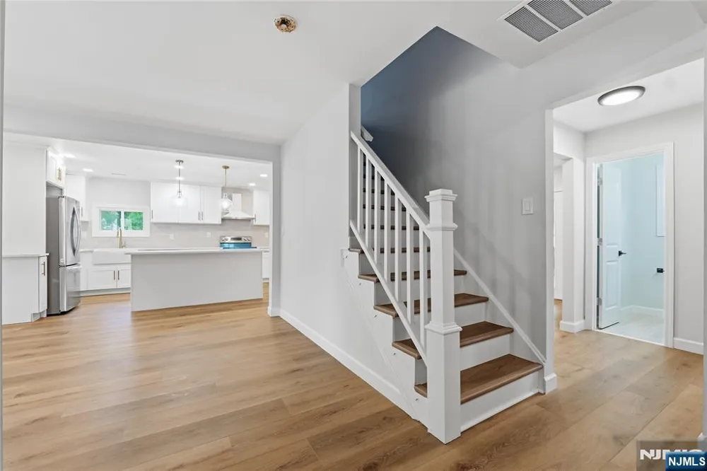 14 Saddle Drive Mount Laurel, NJ 08054
