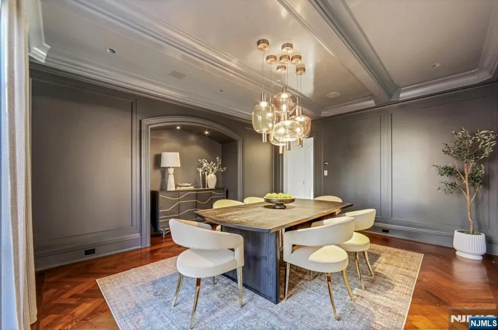 373 Hardenburgh Avenue Demarest, NJ 07627