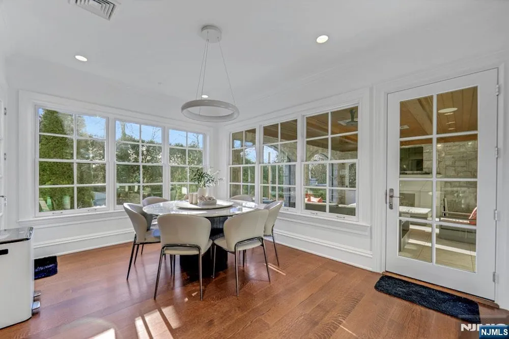373 Hardenburgh Avenue Demarest, NJ 07627