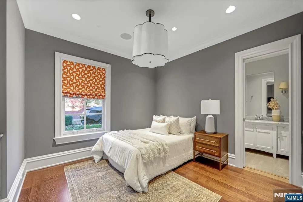 373 Hardenburgh Avenue Demarest, NJ 07627