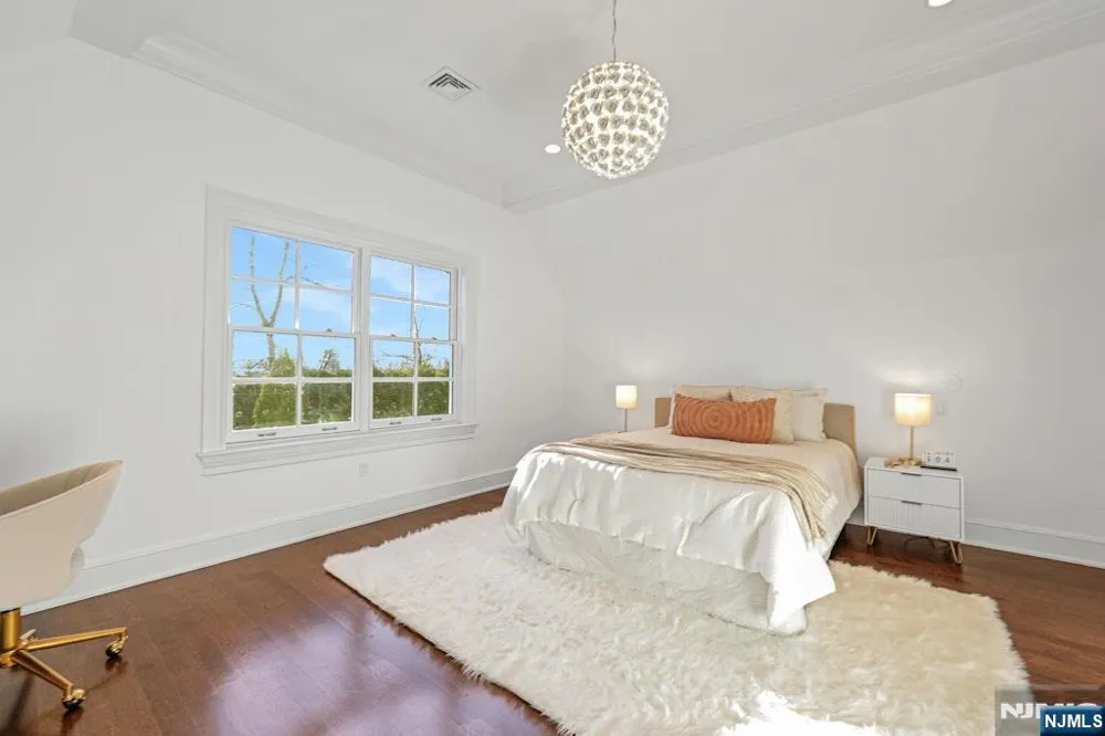 373 Hardenburgh Avenue Demarest, NJ 07627