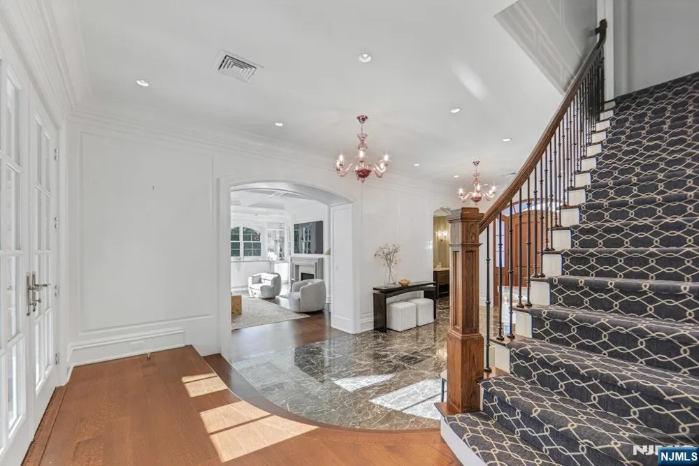 373 Hardenburgh Avenue Demarest, NJ 07627