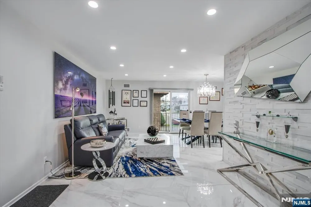 825 Riverside B202 Lyndhurst, NJ 07071