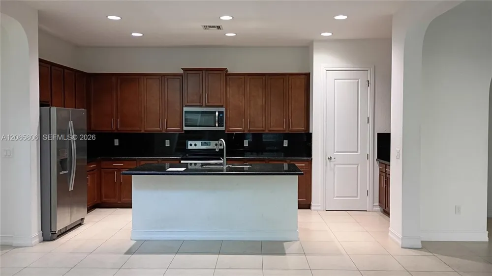 1280 SW 113th Way Pembroke Pines, FL 33025