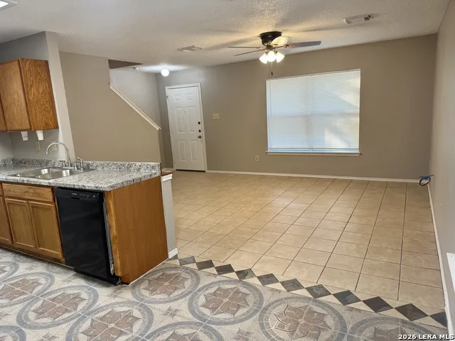 10158 Bastrop Crk San Antonio, TX 78245