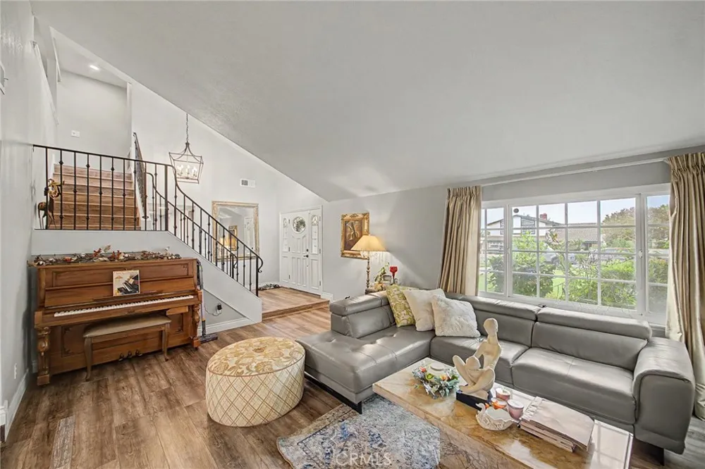 263 REVERE STREET Upland, CA 91784