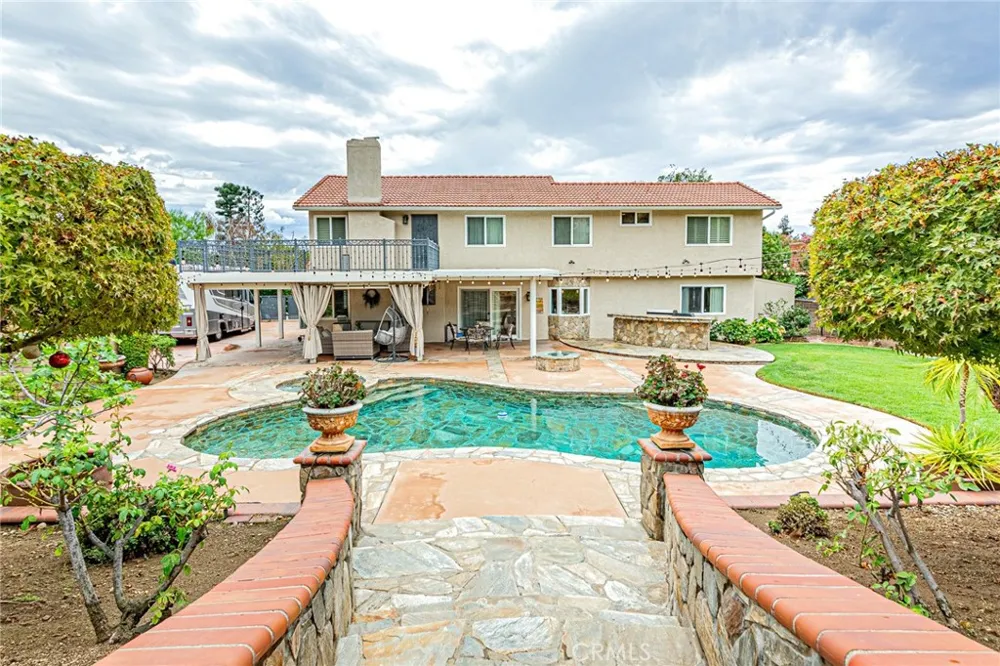 263 REVERE STREET Upland, CA 91784