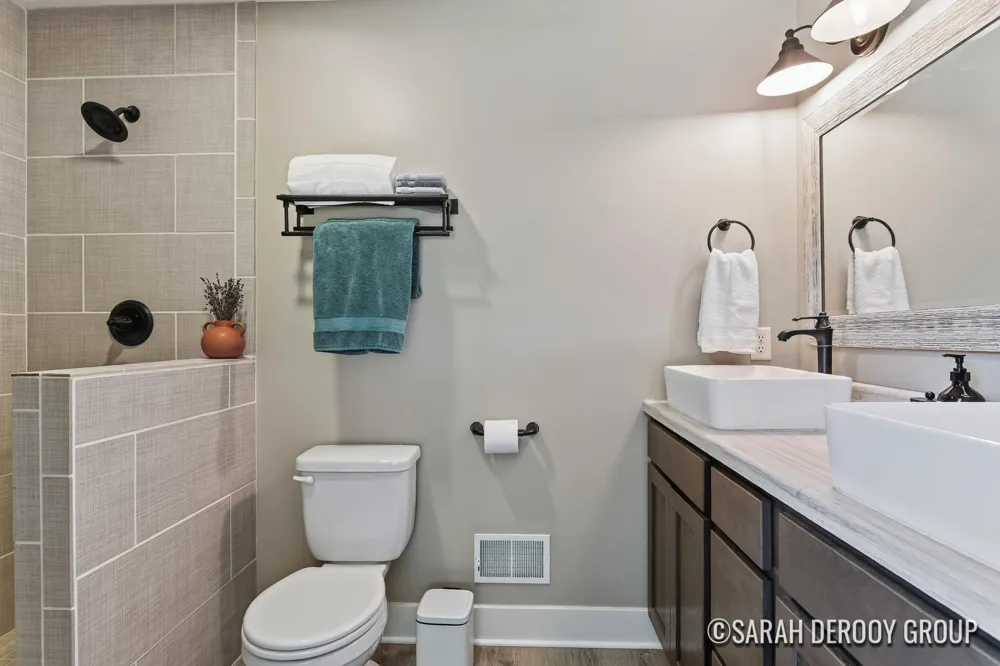5514 W State Road Middleville, MI 49333