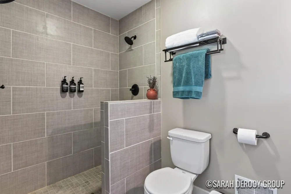5514 W State Road Middleville, MI 49333