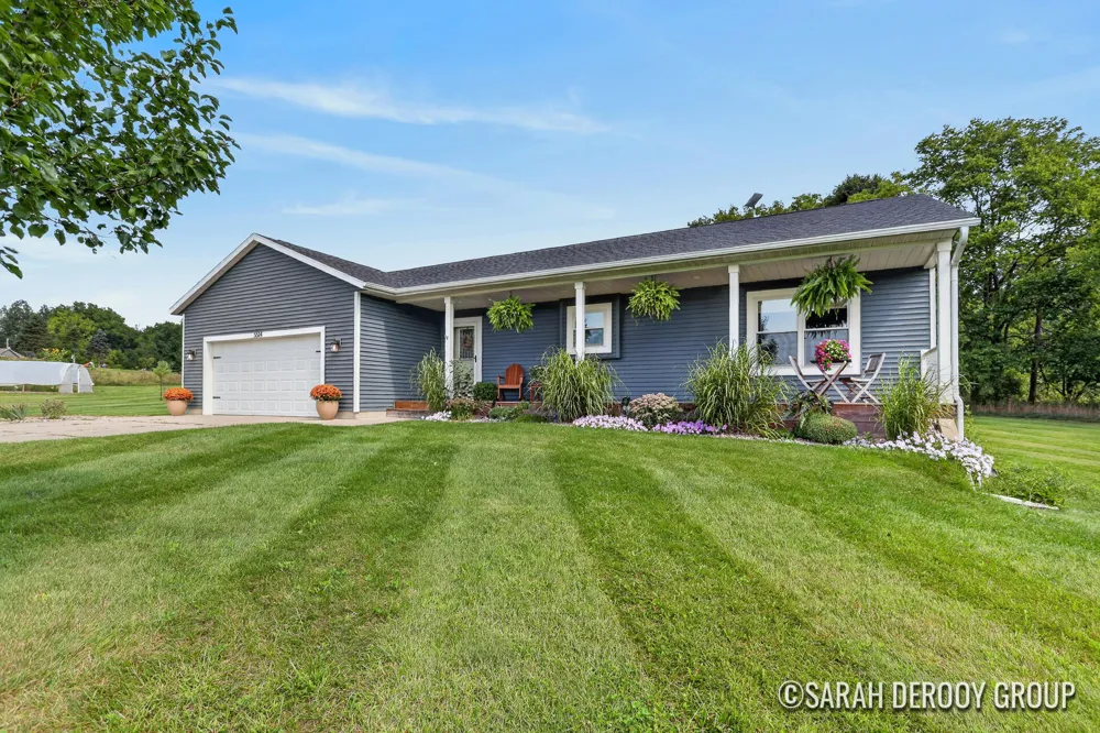 5514 W State Road Middleville, MI 49333