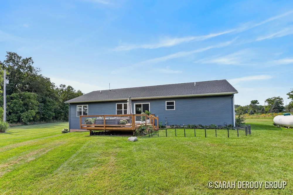 5514 W State Road Middleville, MI 49333