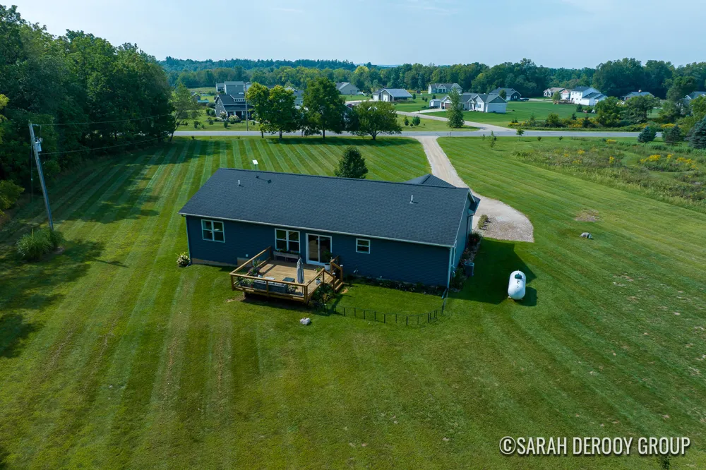 5514 W State Road Middleville, MI 49333