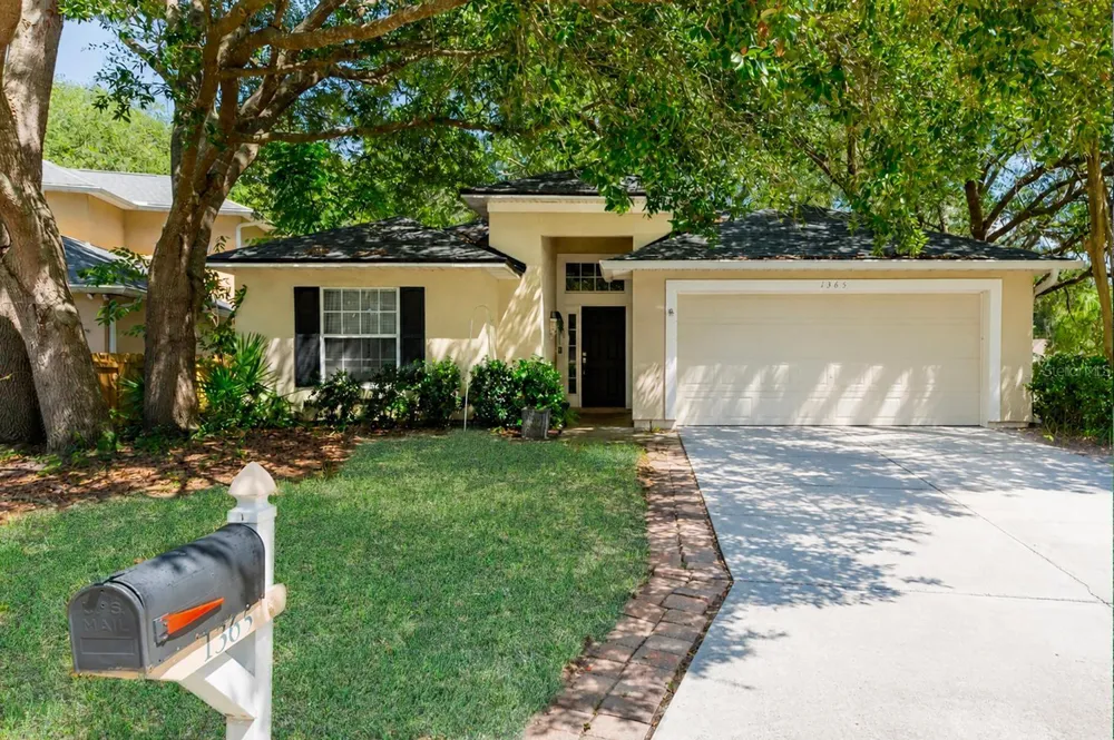 1365 SHOOTINGSTAR LANE St Johns, FL 32259
