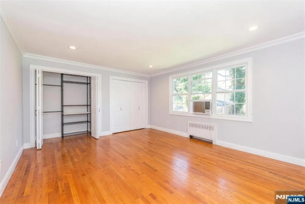 35 Benson Street Bloomfield, NJ 07003