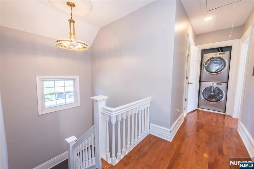 35 Benson Street Bloomfield, NJ 07003