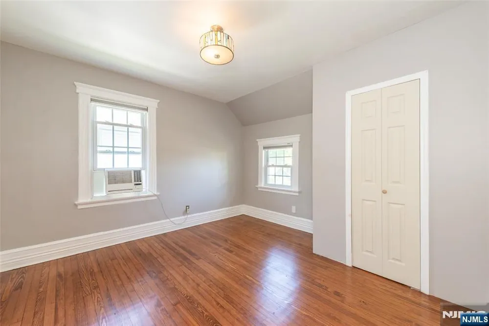 35 Benson Street Bloomfield, NJ 07003