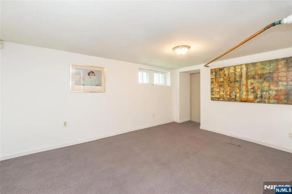 35 Benson Street Bloomfield, NJ 07003