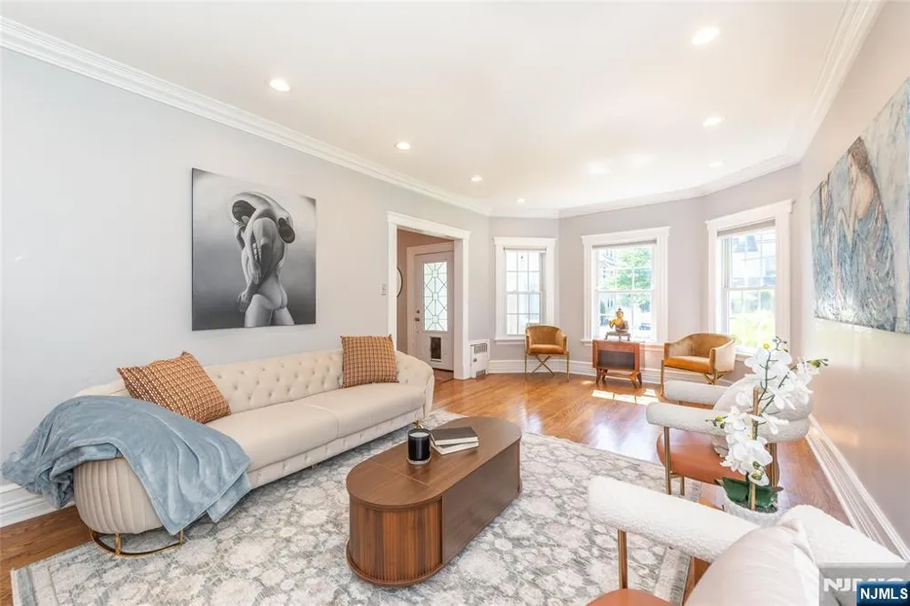 35 Benson Street Bloomfield, NJ 07003