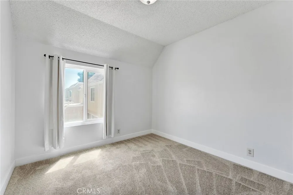 15 Brookfield Irvine, CA 92604