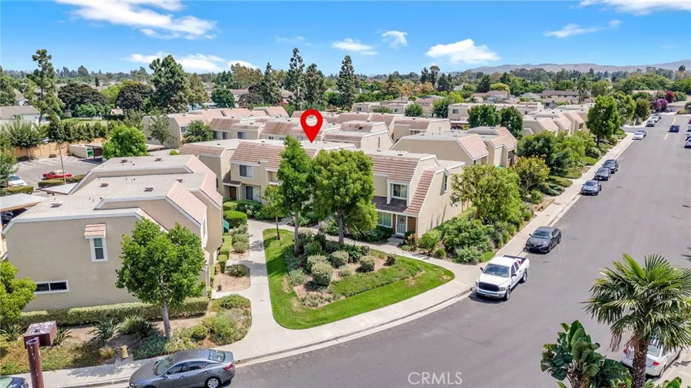 15 Brookfield Irvine, CA 92604