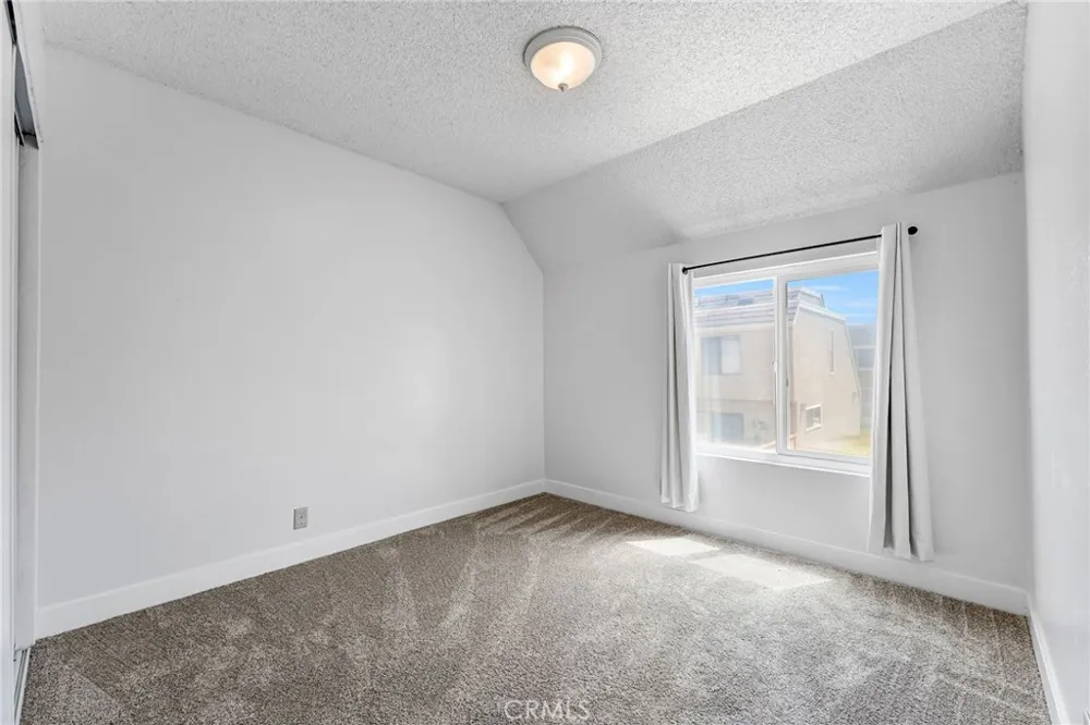 15 Brookfield Irvine, CA 92604