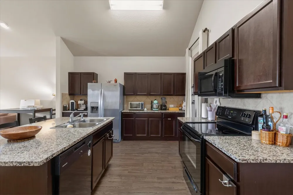 11913 Riparian Road Manor, TX 78653