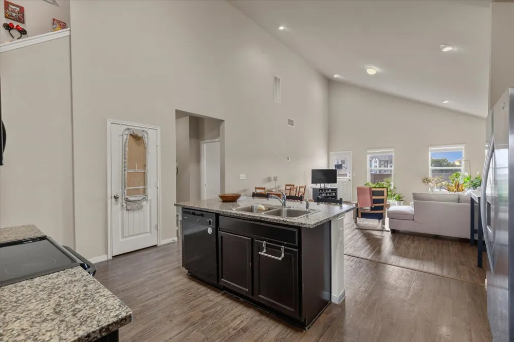 11913 Riparian Road Manor, TX 78653