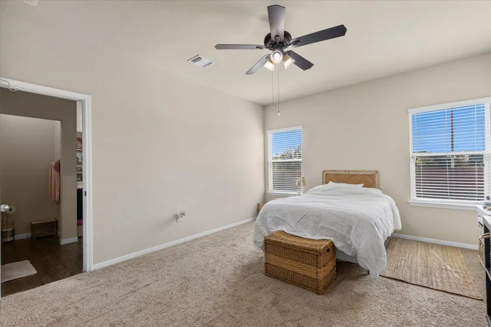 11913 Riparian Road Manor, TX 78653