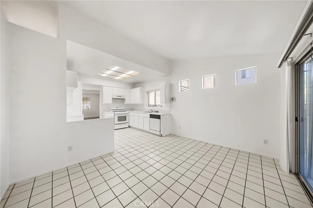 12175 Cobblestone Drive Victorville, CA 92392