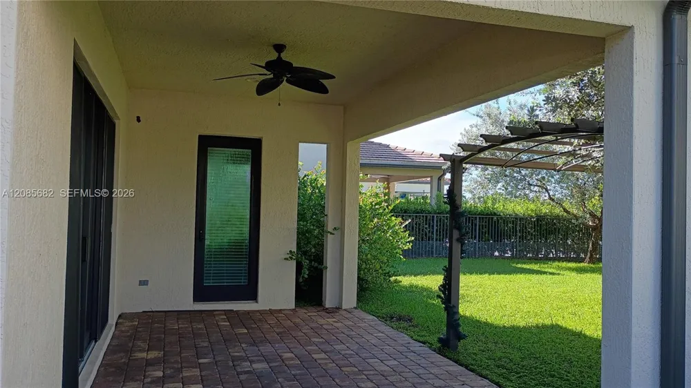 1280 SW 113th Way Pembroke Pines, FL 33025