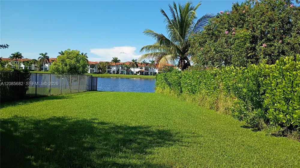 1280 SW 113th Way Pembroke Pines, FL 33025