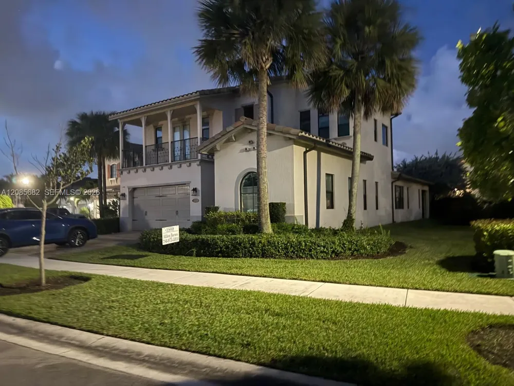 1280 SW 113th Way Pembroke Pines, FL 33025