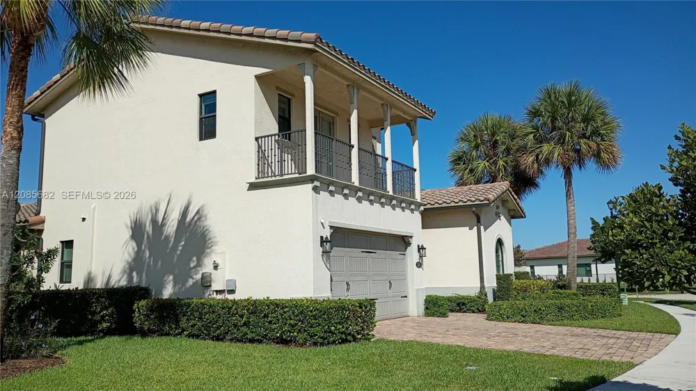 1280 SW 113th Way Pembroke Pines, FL 33025