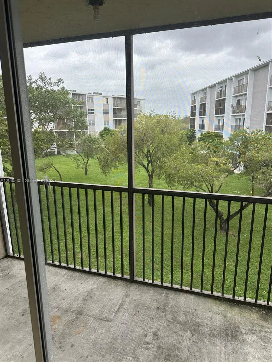 8730 Sherman Cir #308 Miramar, FL 33025