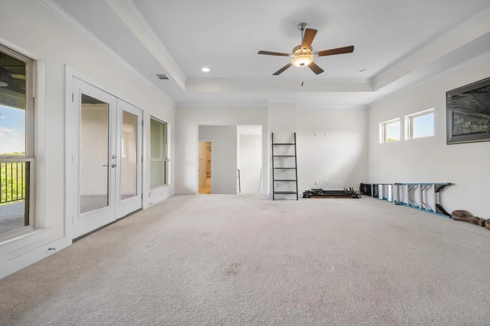 19112 Leisure Lane Jonestown, TX 78645