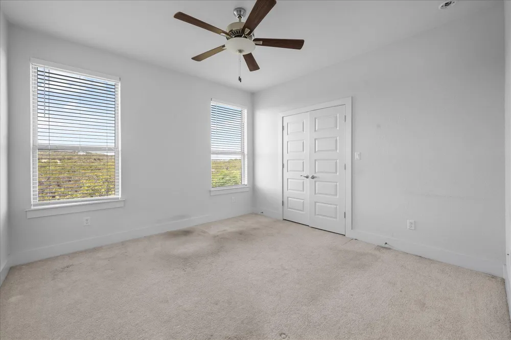 19112 Leisure Lane Jonestown, TX 78645