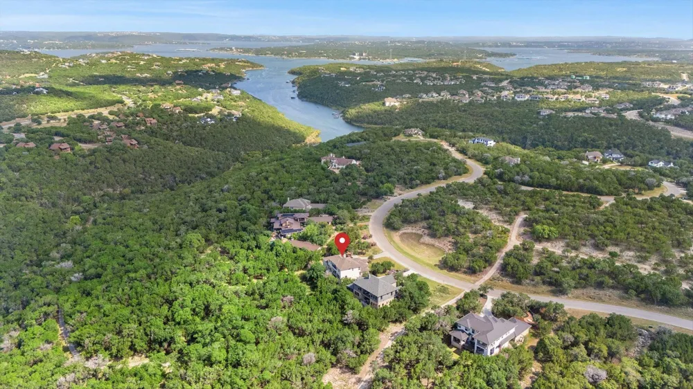 19112 Leisure Lane Jonestown, TX 78645
