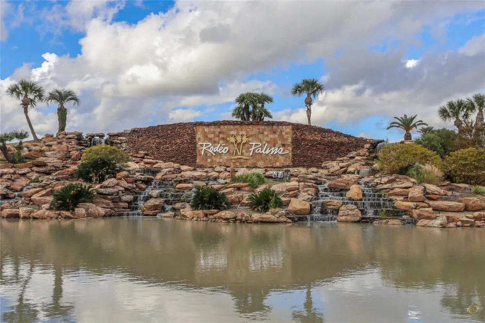 34 San Simeon Drive Manvel, TX 77578