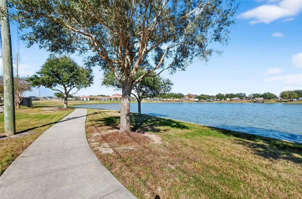 34 San Simeon Drive Manvel, TX 77578