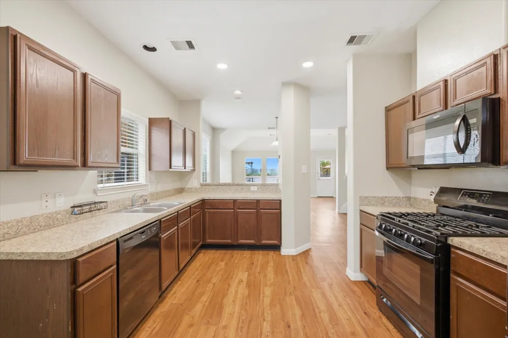 34 San Simeon Drive Manvel, TX 77578