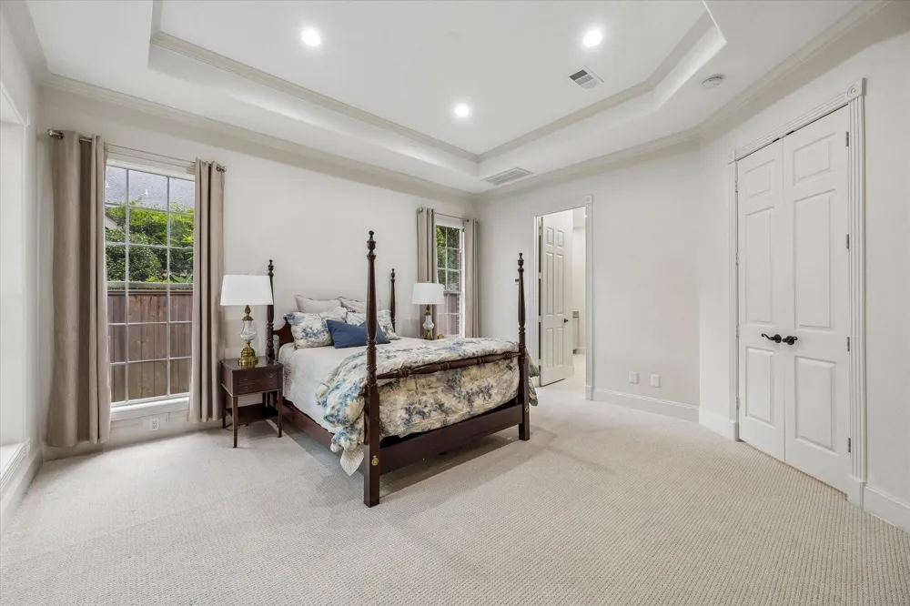 11705 Joan Of Arc Drive Hedwig Village, TX 77024