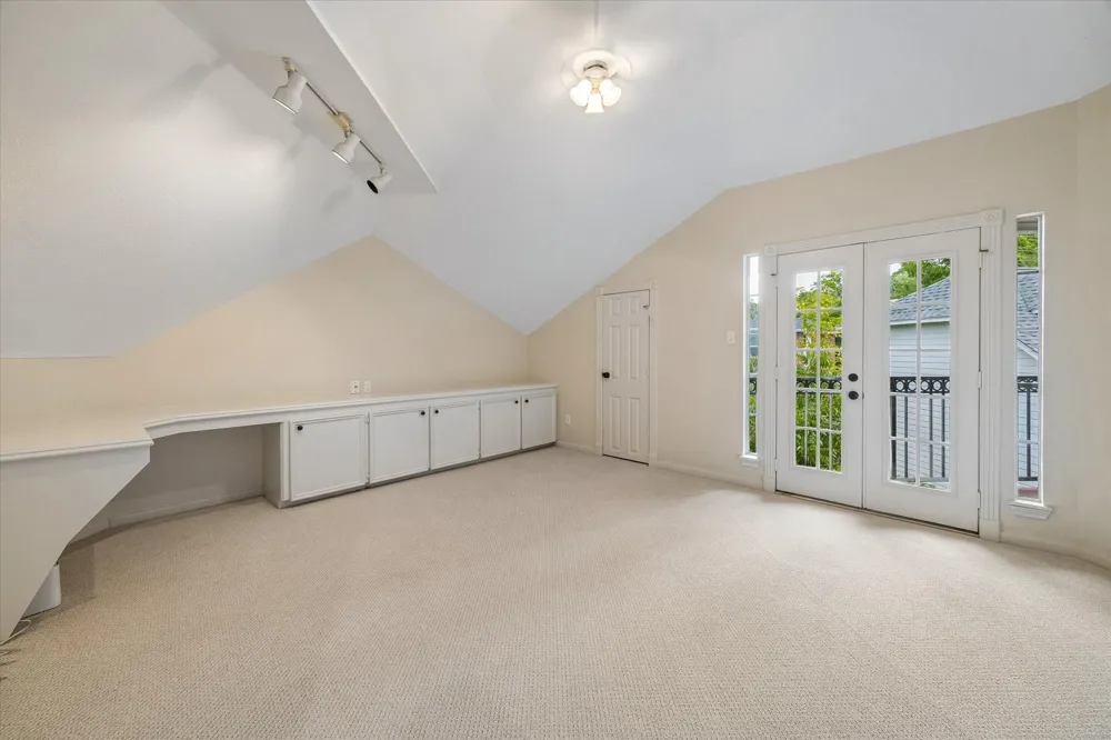 11705 Joan Of Arc Drive Hedwig Village, TX 77024
