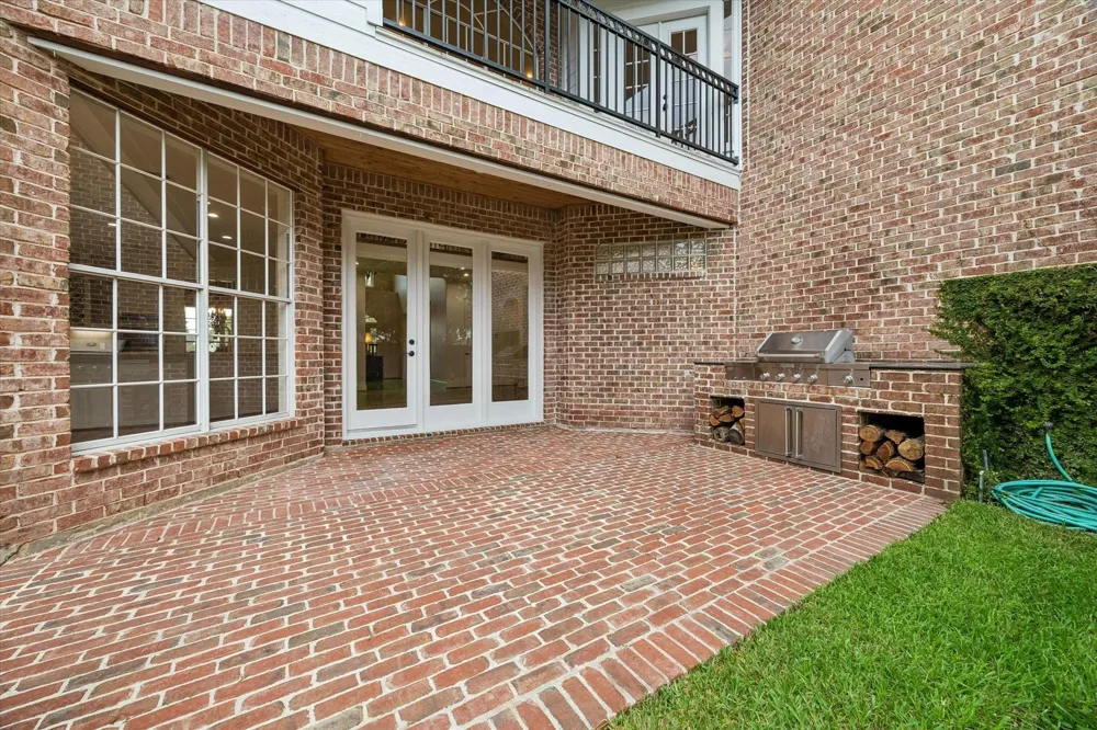 11705 Joan Of Arc Drive Hedwig Village, TX 77024